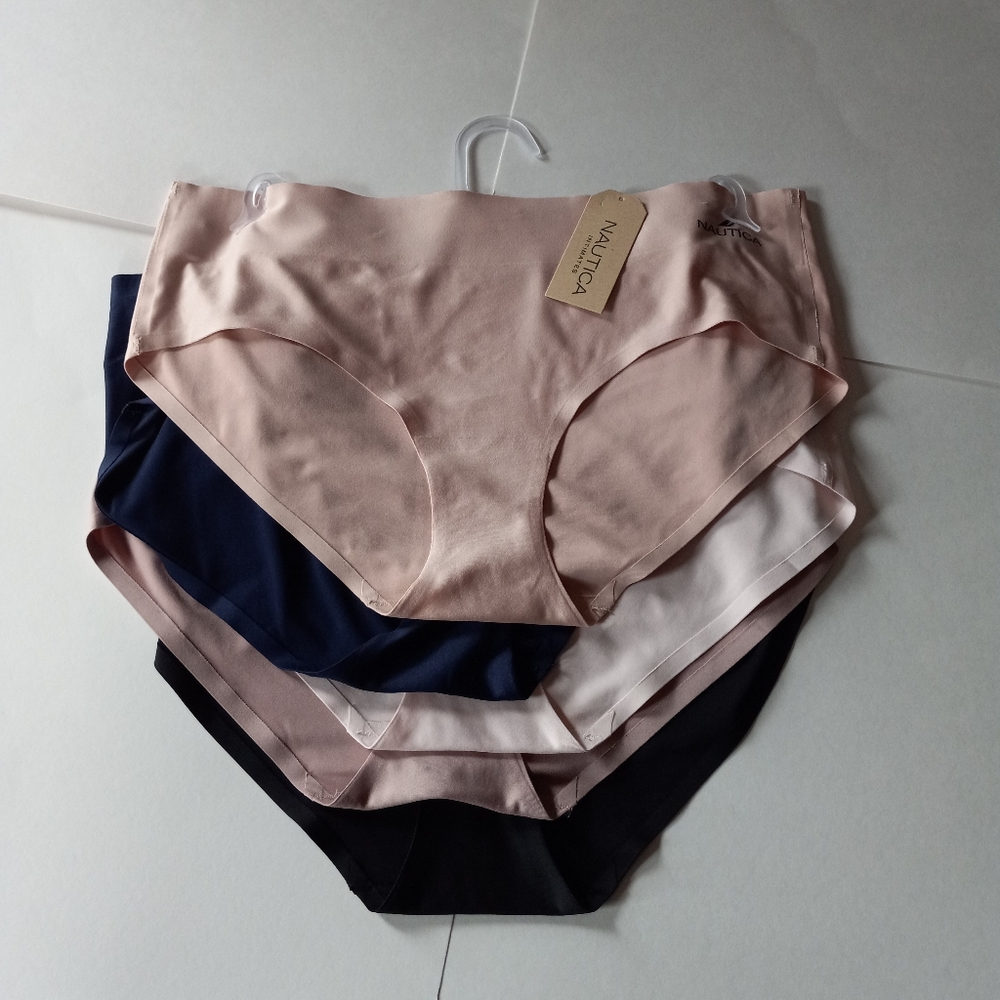 Nautica Intimates Seamless Briefs Stretchy, Soft. Size: M